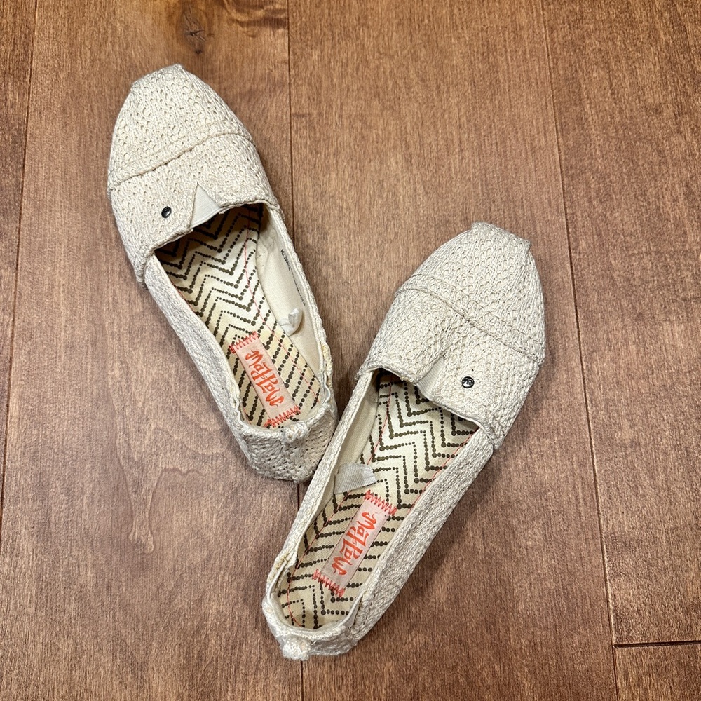 Mad Paw Cream Crochet flats.